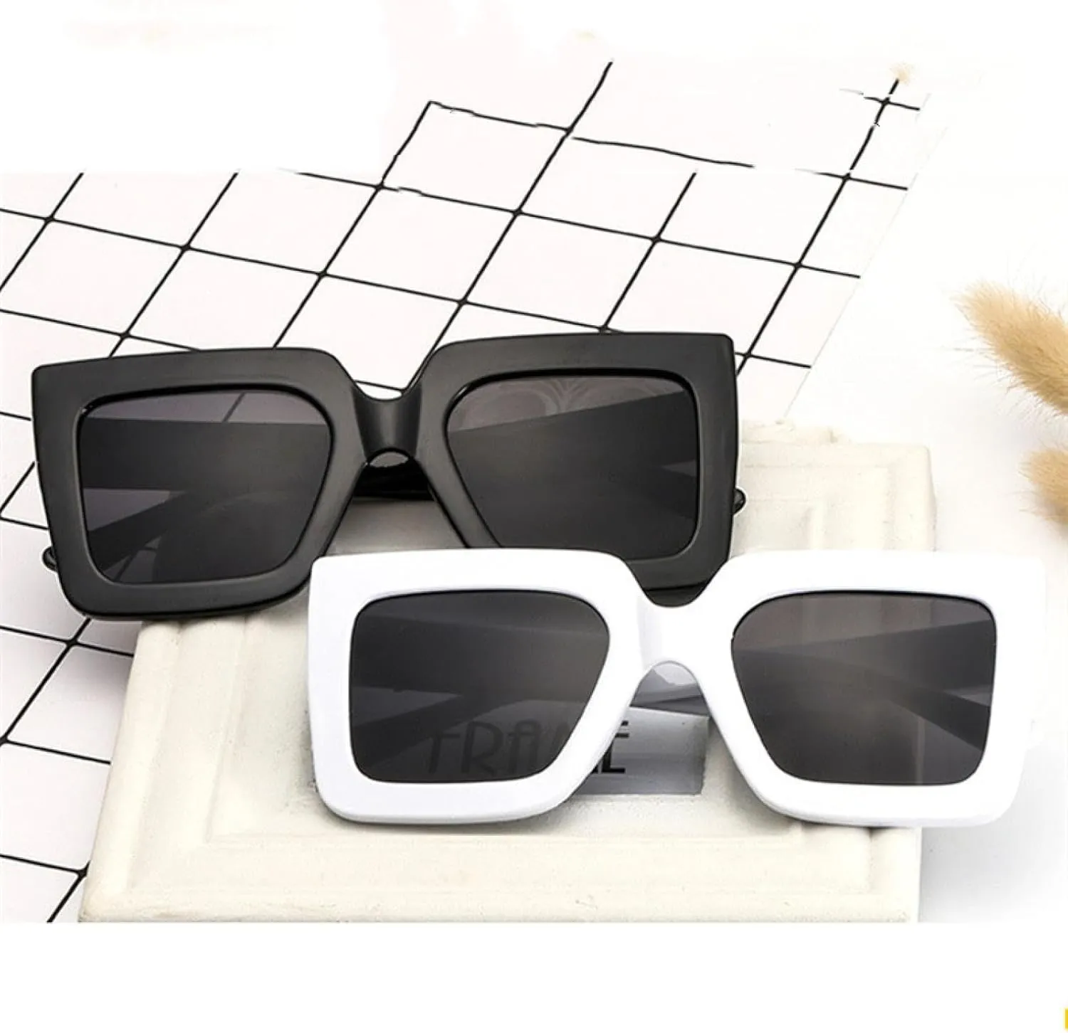 Sunglasses Women Vintage Oversized Luxury Gradient Glasses Classic Black Glasses Uv400
