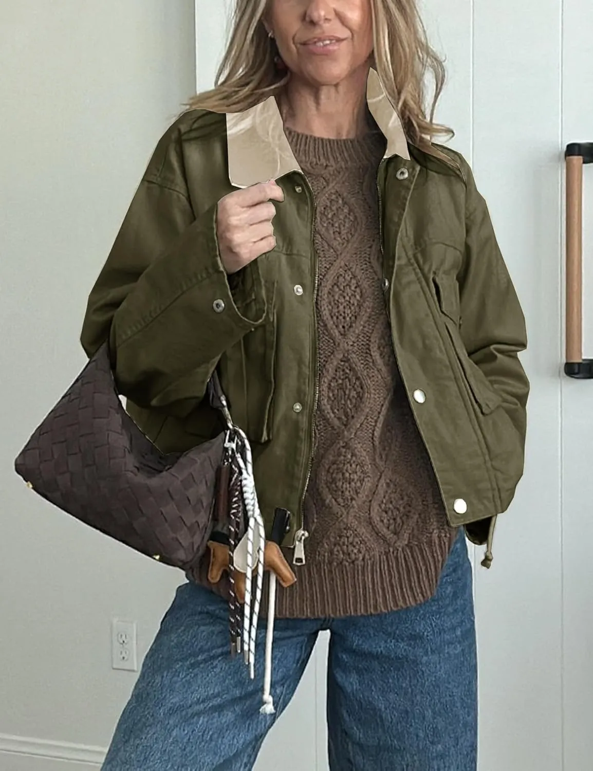Womens Cropped Jacket Contrast Collar Utility Coat Cargo Jacket Barn Jacket Outwear with Pockets